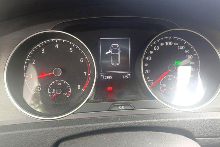 Used Volkswagen Golf 2014 1.4TSI Automatic Comfort Model Instrument Cluster