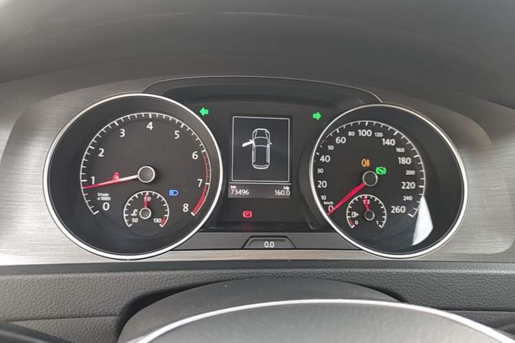 Used Volkswagen Golf 2014 1.6L Automatic Comfort Model Instrument Cluster