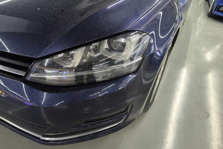 Used Volkswagen Golf 2014 1.4TSI Luxury Travel Edition Left Front Headlight