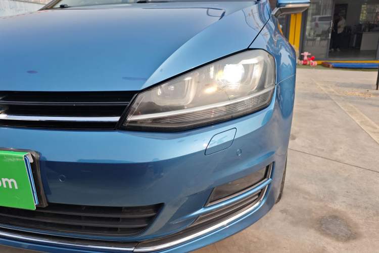Used Volkswagen Golf 2014 1.4TSI Luxury Travel Edition Left Front Headlight