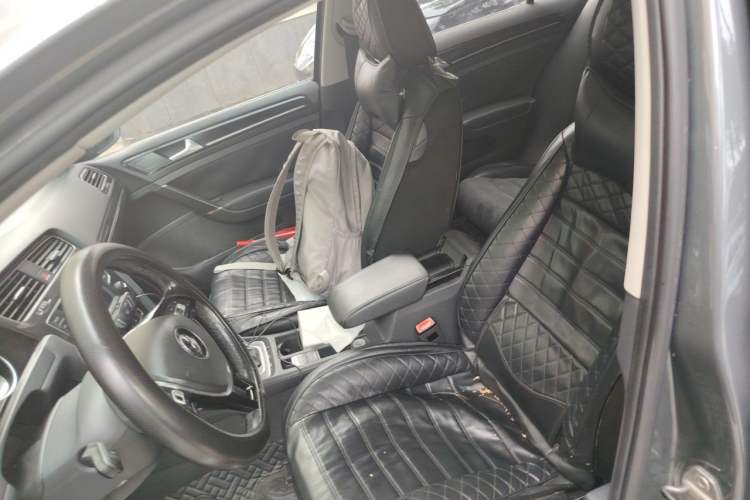 Used Volkswagen Golf 2014 1.4TSI Automatic Flagship Model Left Front Seat