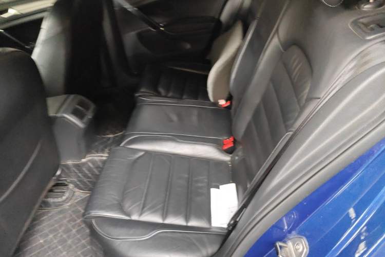 Used Volkswagen Golf 2014 1.4TSI Automatic Luxury Model Left Rear Seat