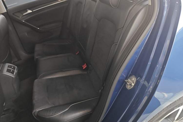 Used Volkswagen Golf 2014 1.4TSI Automatic Flagship Model Left Rear Seat