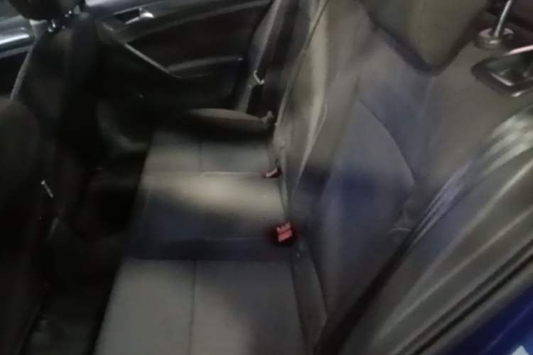 Used Volkswagen Golf 2014 1.6L Automatic Fashion Model Left Rear Seat