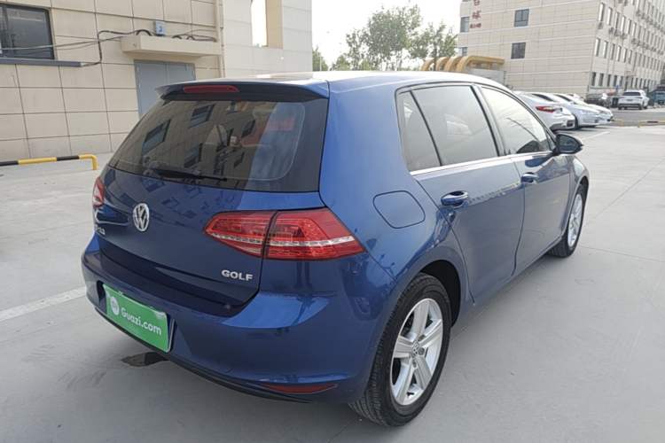 Used Volkswagen Golf 2014 1.6L Automatic Comfort Model Rear Right 45 Deg