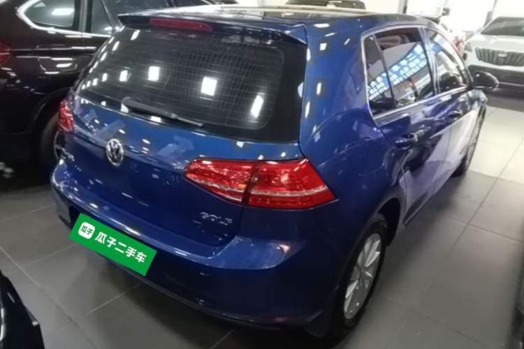 Used Volkswagen Golf 2014 1.6L Automatic Fashion Model Rear Right 45 Deg