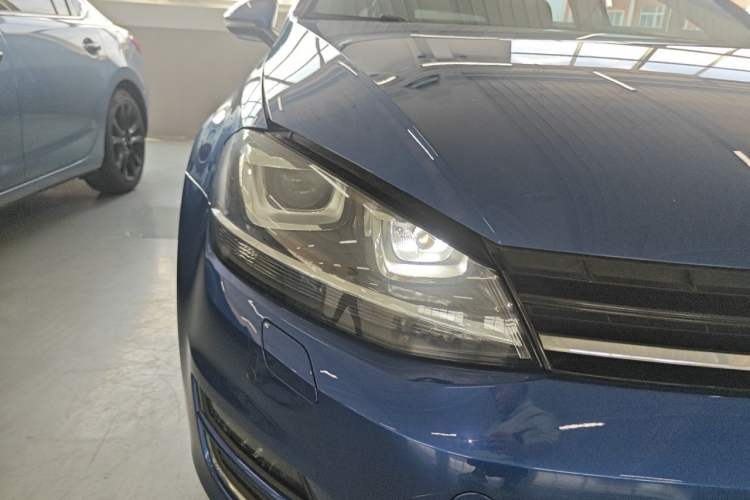 Used Volkswagen Golf 2014 1.4TSI Automatic Flagship Model Right Front Headlight