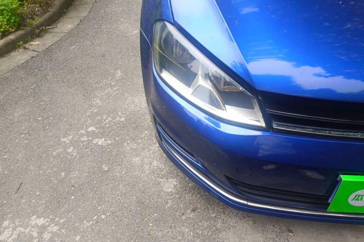 Used Volkswagen Golf 2014 1.4TSI Automatic Comfort Model Right Front Headlight