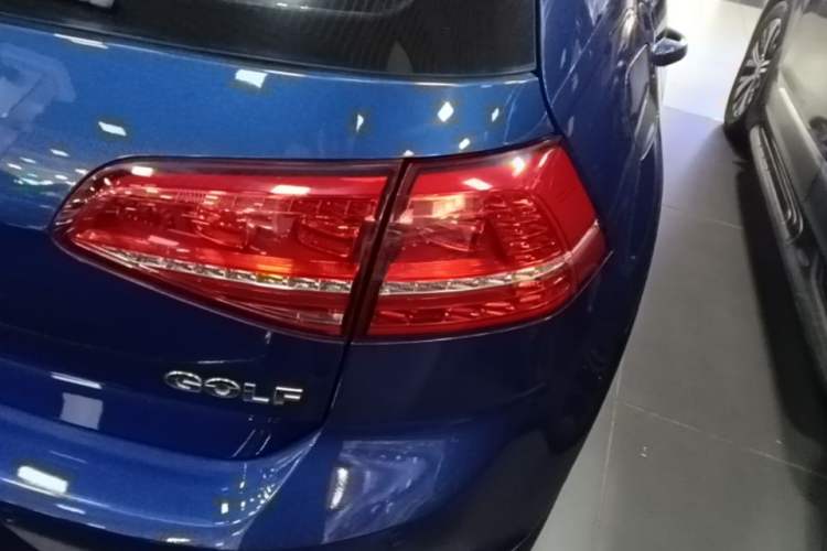 Used Volkswagen Golf 2014 1.6L Automatic Fashion Model Right Rear Taillight