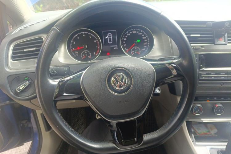 Used Volkswagen Golf 2014 1.4TSI Automatic Comfort Model Steering Wheel