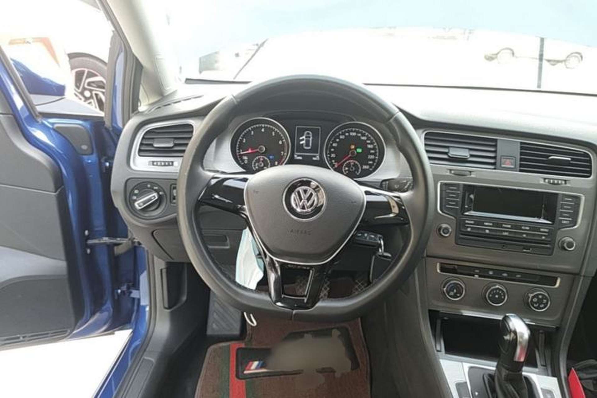 Used Volkswagen Golf 2014 1.6L Automatic Comfort Model Steering Wheel