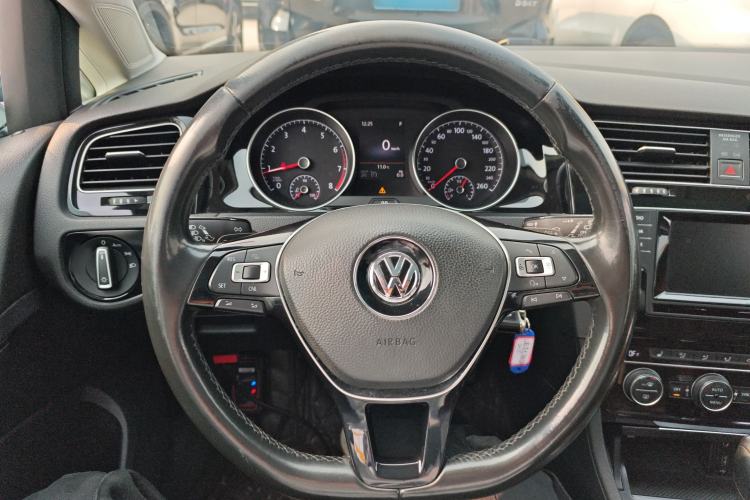 Used Volkswagen Golf 2014 1.4TSI Luxury Travel Edition Steering Wheel