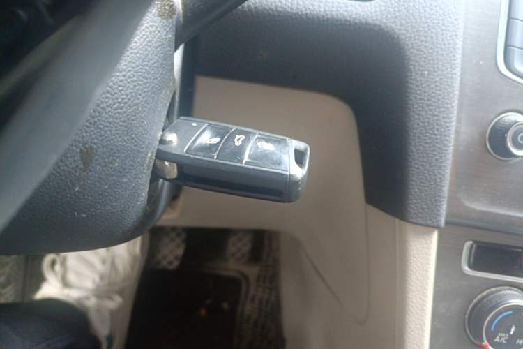 Used Volkswagen Golf 2014 1.4TSI Automatic Comfort Model Vehicle Key