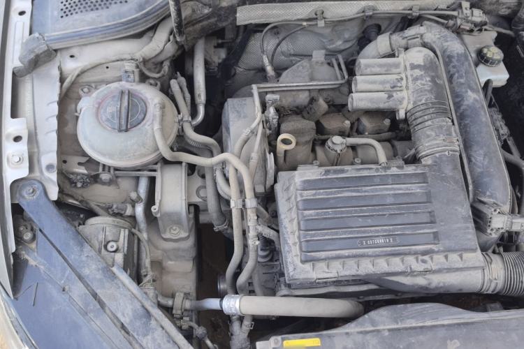 Used Volkswagen Golf 2014 1.4TSI Automatic Comfort Model Engine Bay Right