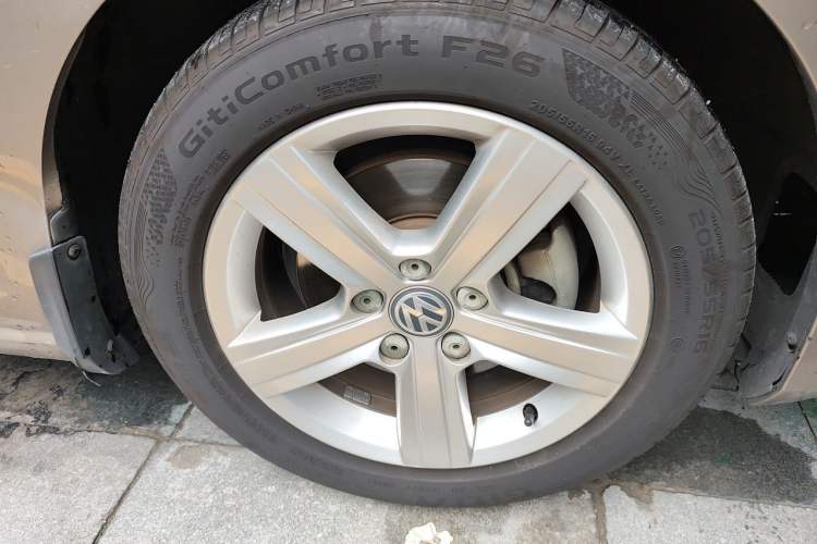 Used Volkswagen Golf 2014 1.4TSI Automatic Comfort Model Exterior 7