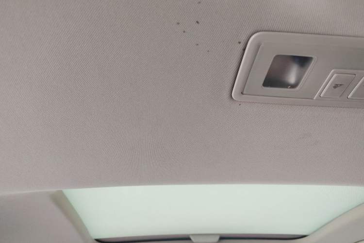 Used Volkswagen Golf 2014 1.4TSI Automatic Comfort Model Headliner