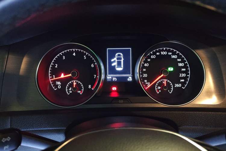 Used Volkswagen Golf 2014 1.4TSI Automatic Comfort Model Instrument Cluster