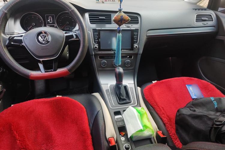 Used Volkswagen Golf 2014 1.4TSI Automatic Comfort Model Interior 2