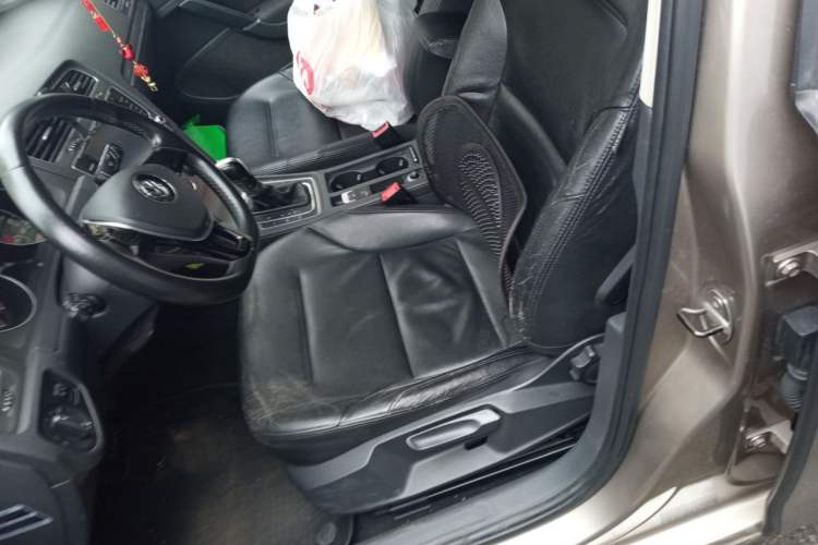 Used Volkswagen Golf 2014 1.4TSI Automatic Comfort Model Left Front Seat