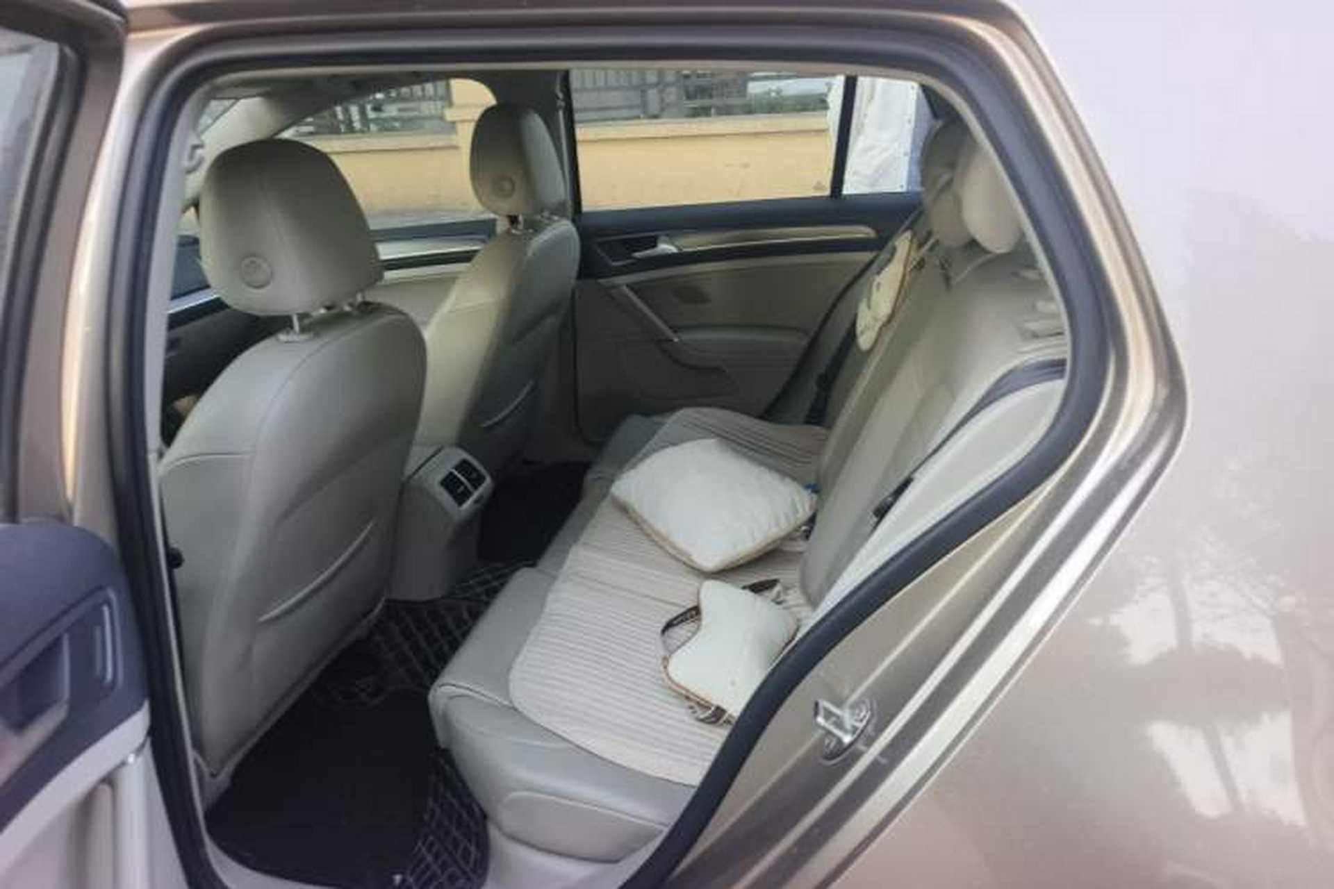 Used Volkswagen Golf 2014 1.6L Automatic Comfort Model Left Rear Seat