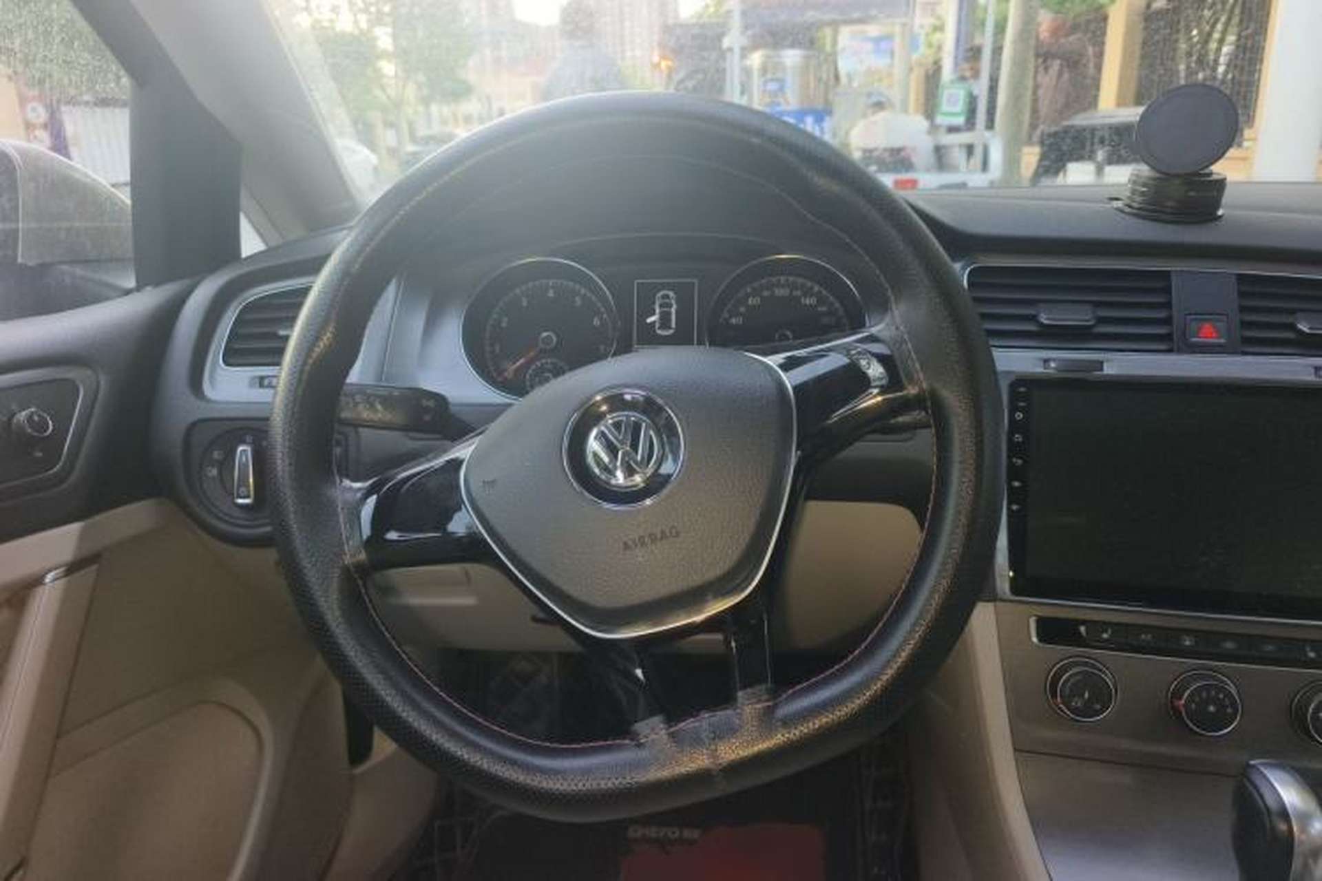 Used Volkswagen Golf 2014 1.6L Automatic Comfort Model Steering Wheel