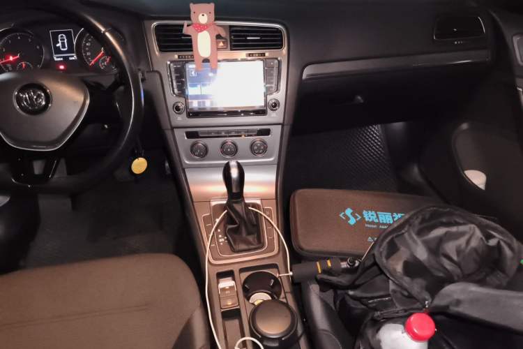 Used Volkswagen Golf 2014 1.4TSI Automatic Comfort Model Audio And AC Panel