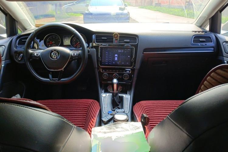 Used Volkswagen Golf 2014 1.4TSI Automatic Flagship Model Center Console