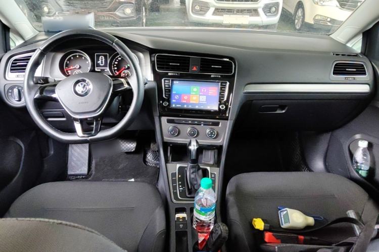Used Volkswagen Golf 2014 1.4TSI Automatic Comfort Model Center Console