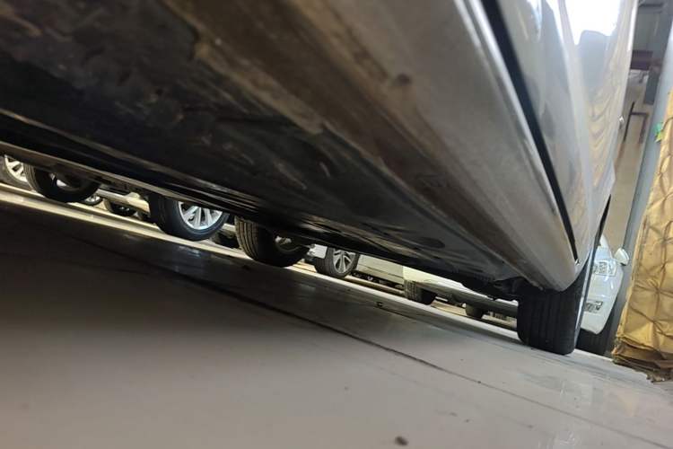 Used Volkswagen Golf 2014 1.6L Automatic Comfort Model Chassis Front Left