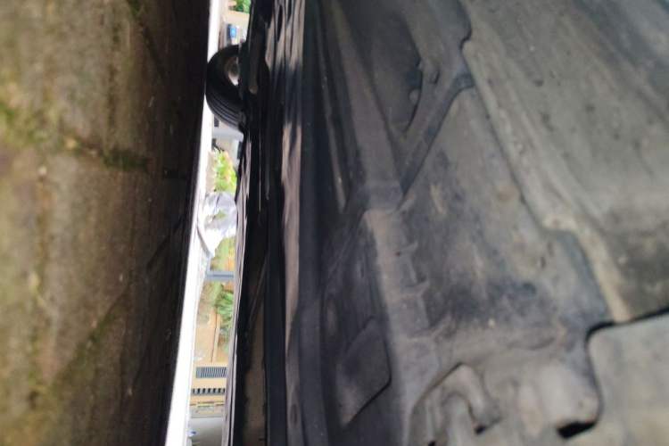 Used Volkswagen Golf 2014 1.6L Automatic Comfort Model Chassis Front Right