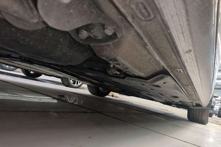 Used Volkswagen Golf 2014 1.6L Automatic Comfort Model Chassis Rear Right