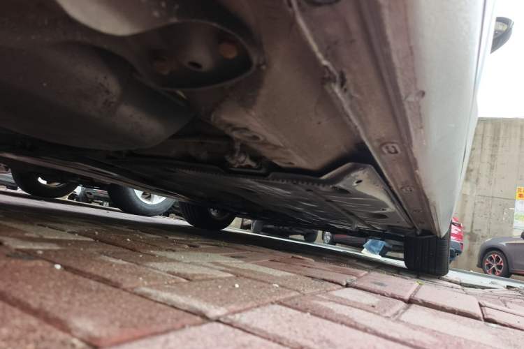 Used Volkswagen Golf 2014 1.6L Automatic Comfort Model Chassis Rear Right