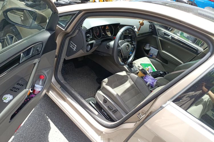 Used Volkswagen Golf 2014 1.4TSI Automatic Flagship Model Driver Seat
