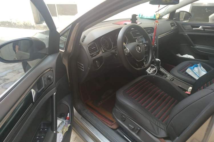 Used Volkswagen Golf 2014 1.4TSI Automatic Flagship Model Driver Seat