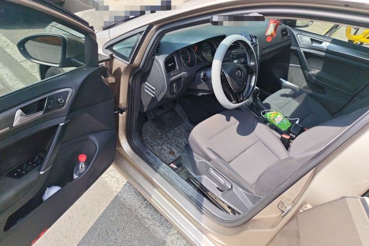 Used Volkswagen Golf 2014 1.4TSI Automatic Comfort Model Driver Seat