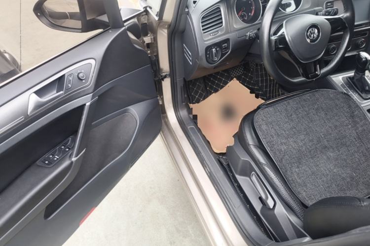 Used Volkswagen Golf 2014 1.4TSI Automatic Comfort Model Driver Seat