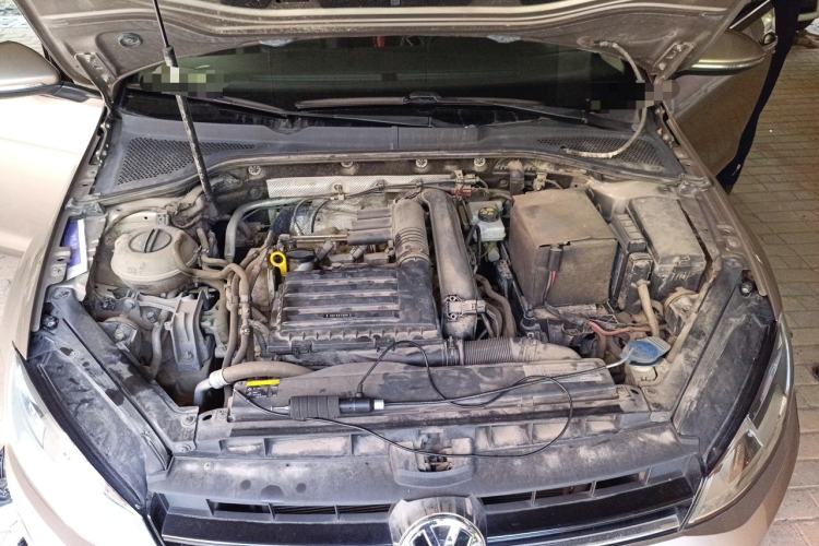 Used Volkswagen Golf 2014 1.4TSI Automatic Luxury Model Engine Bay