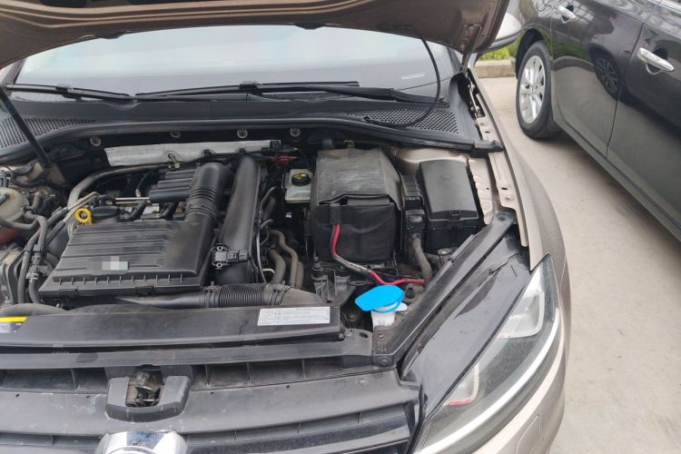 Used Volkswagen Golf 2014 1.4TSI Automatic Flagship Model Engine Bay Left