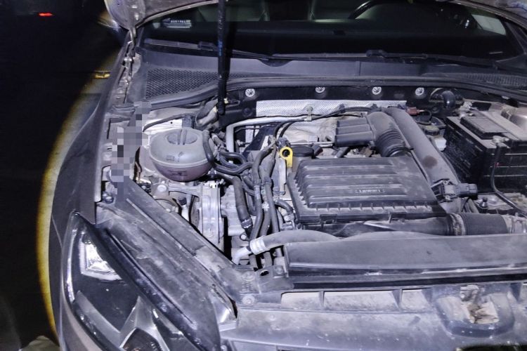 Used Volkswagen Golf 2014 1.4 TSI Manual Comfort Model Engine Bay Right