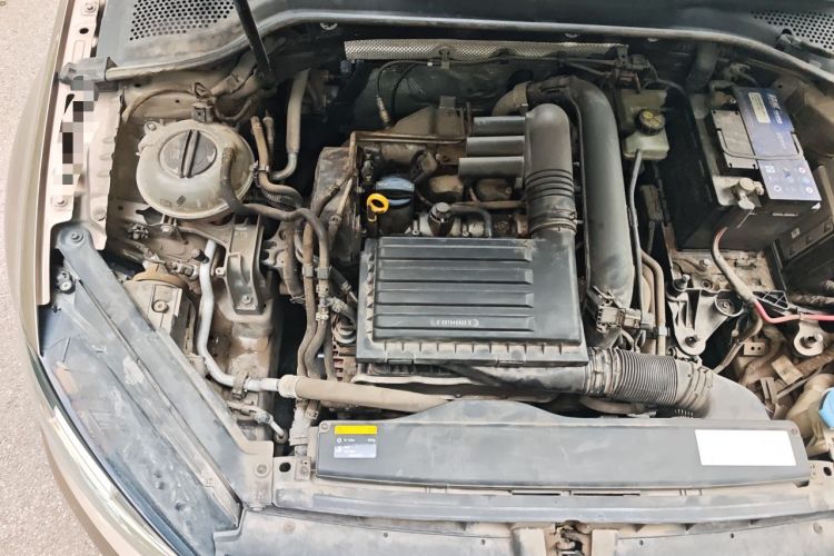 Used Volkswagen Golf 2014 1.4TSI Automatic Comfort Model Engine Bay Right