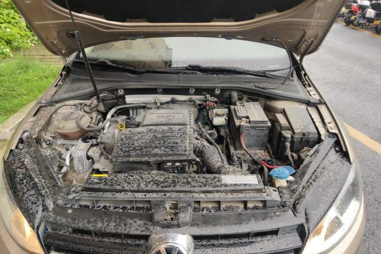 Used Volkswagen Golf 2014 1.6L Automatic Comfort Model Engine Bay