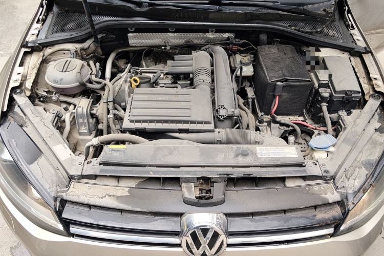 Used Volkswagen Golf 2014 1.4TSI Automatic Flagship Model Engine Bay