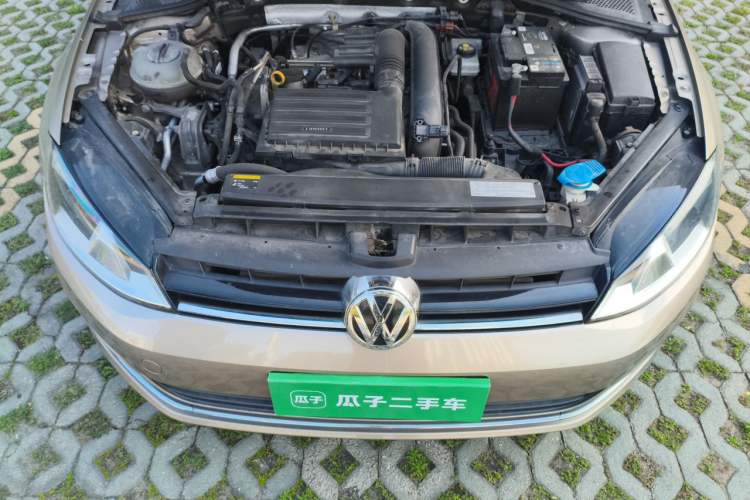 Used Volkswagen Golf 2014 1.4TSI Automatic Comfort Model Engine Bay