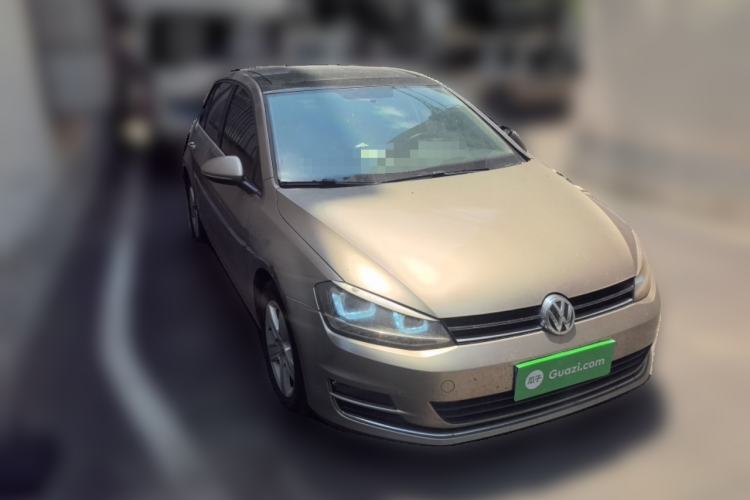 Used Volkswagen Golf 2014 1.4TSI Automatic Comfort Model Front Right 45 Deg