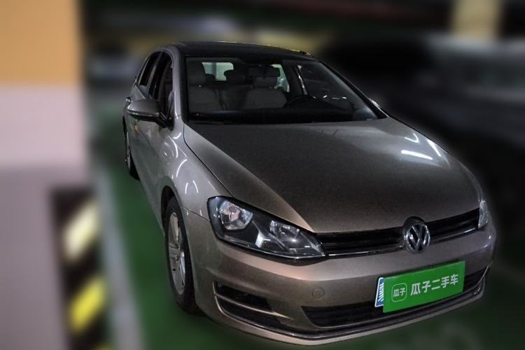 Used Volkswagen Golf 2014 1.4TSI Automatic Comfort Model Front Right 45 Deg