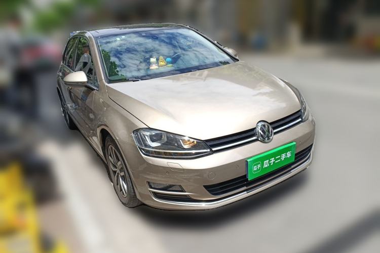 Used Volkswagen Golf 2014 1.4TSI Automatic Flagship Model Front Right 45 Deg