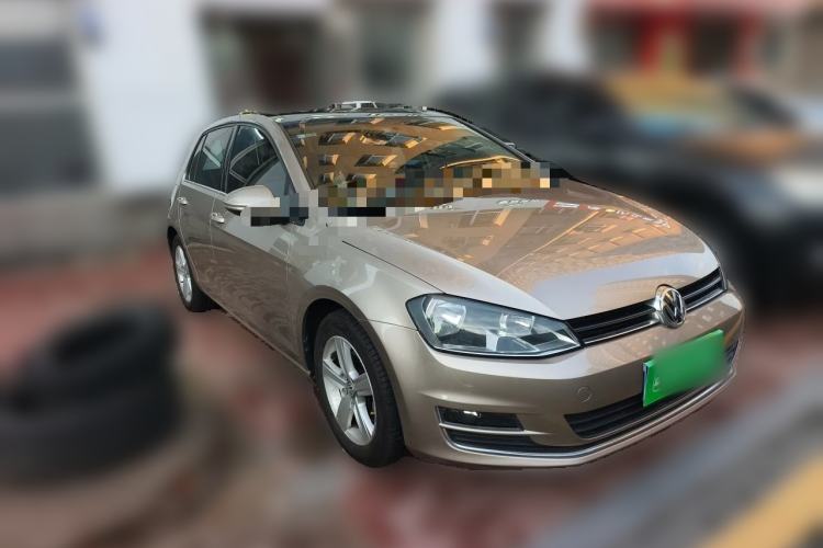 Used Volkswagen Golf 2014 1.6L Automatic Comfort Model Front Right 45 Deg