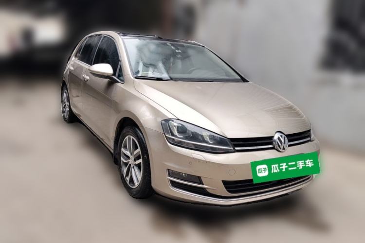 Used Volkswagen Golf 2014 1.4TSI Automatic Flagship Model Front Right 45 Deg