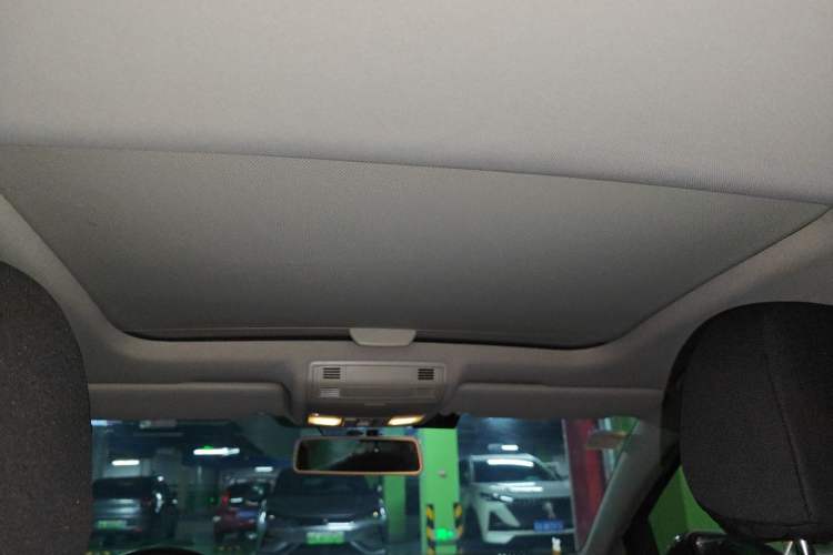 Used Volkswagen Golf 2014 1.6L Automatic Comfort Model Headliner
