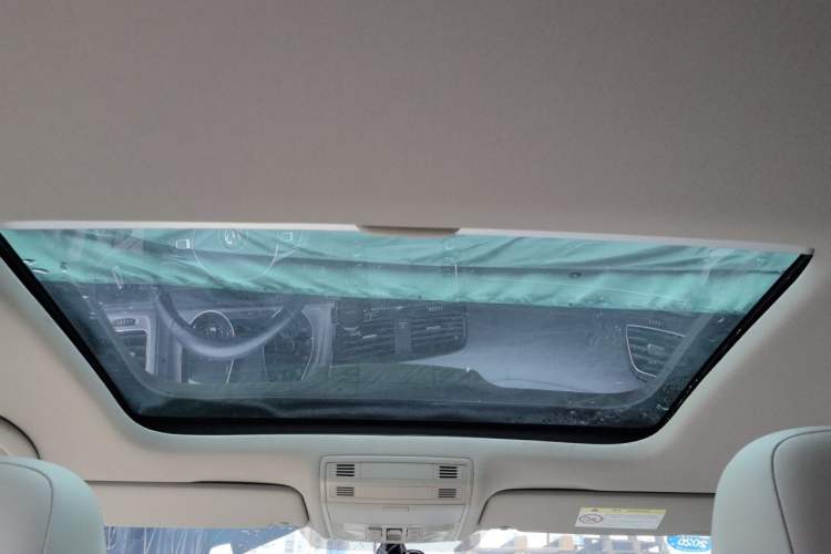 Used Volkswagen Golf 2014 1.4TSI Automatic Luxury Model Headliner